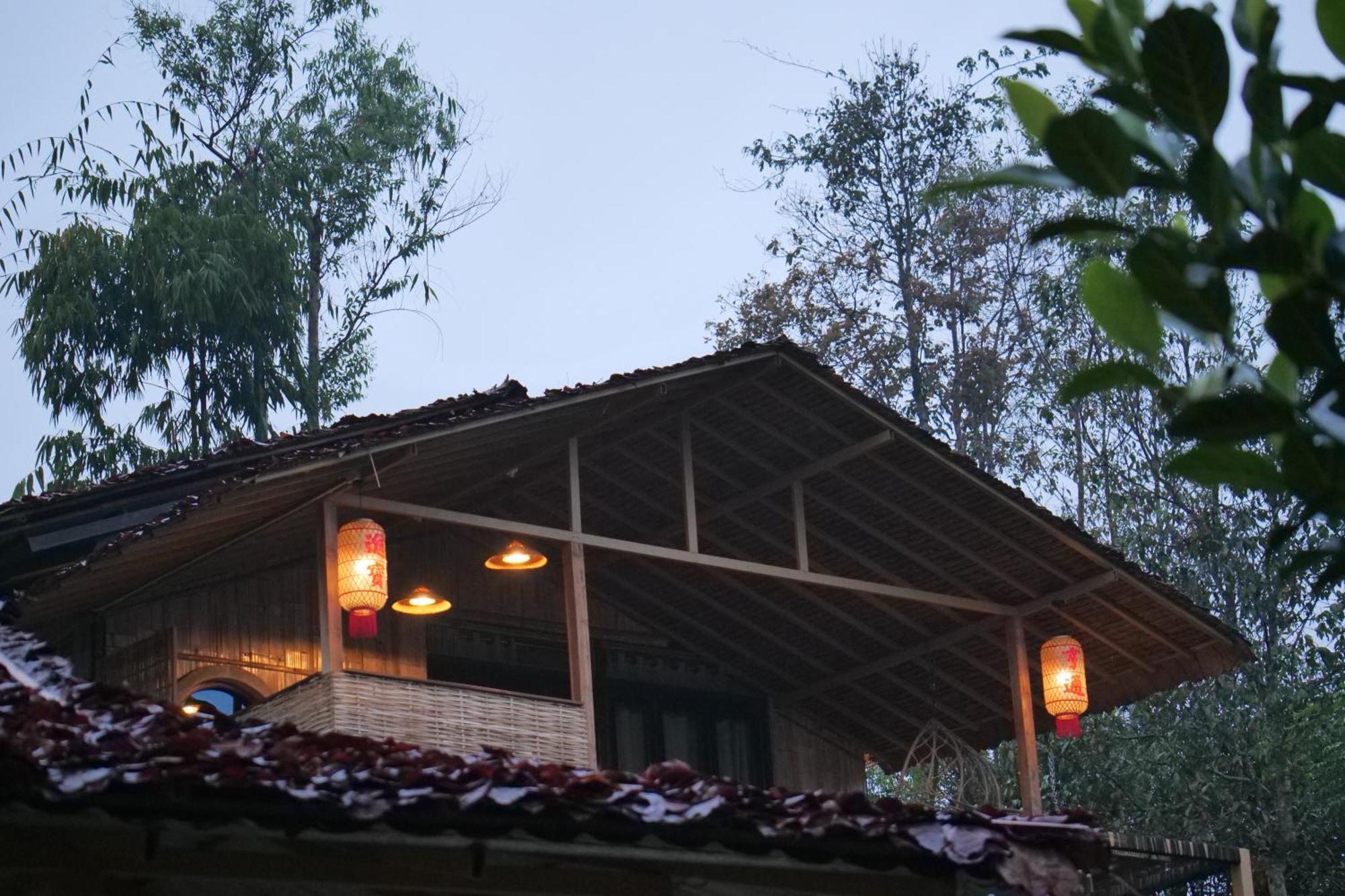 Hedreung Banrakthai Homestay And Camping Ban Rak Thai Ngoại thất bức ảnh
